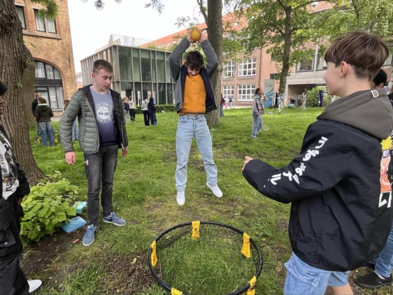 Zon = sport en spel in de tuin